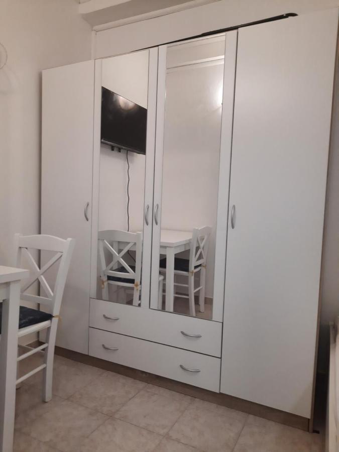 לופאר Apartmani Ana-Lora מראה חיצוני תמונה