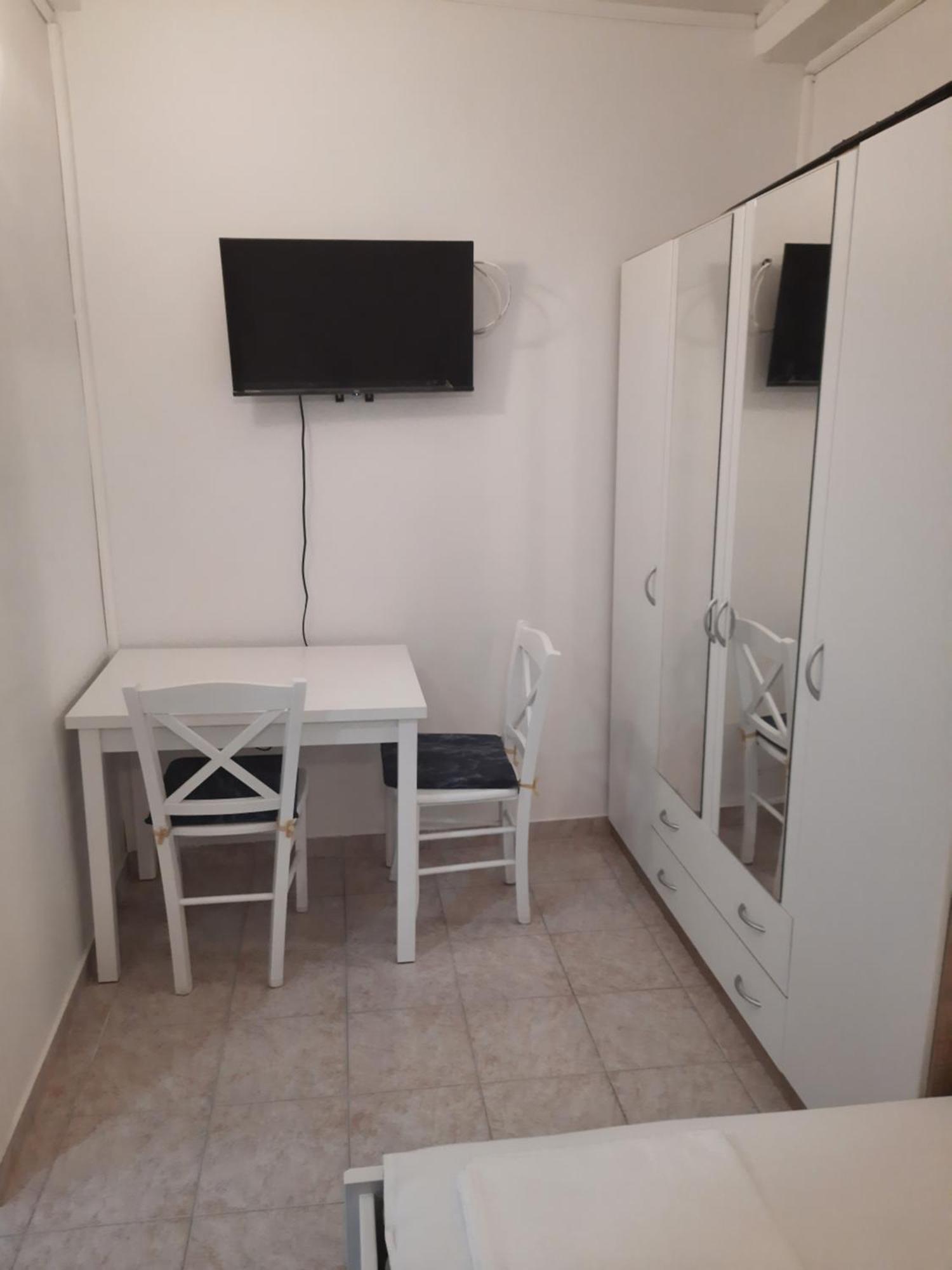 לופאר Apartmani Ana-Lora מראה חיצוני תמונה